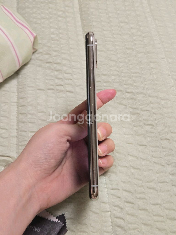 아이폰xs 실버 64GB 카메라무음--6