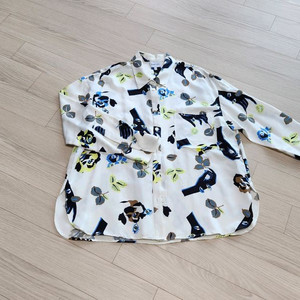 Bimba Y Lola 빔바이롤라 판타스틱가든 블라우스