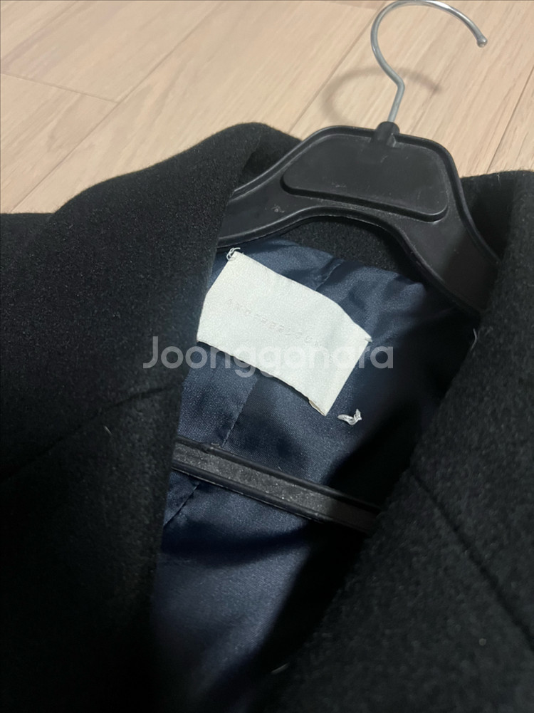 어나더라운지 밍크 탈부착 소매 더블 버튼 울 롱코트--2