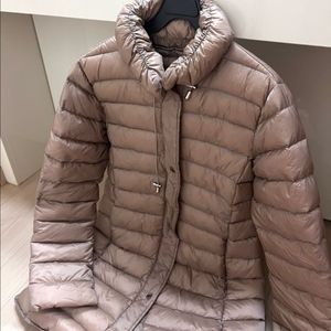 막스마라 막스앤코 셔링넥 덕다운 오리털 경량 패딩 점퍼