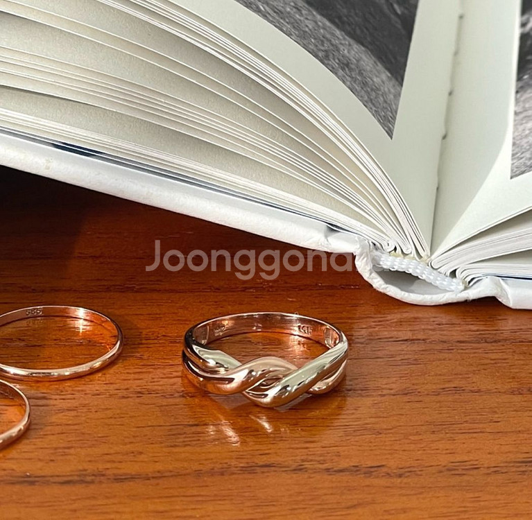 <새상품>14k옐로우골드+리얼화이트 콤비 꼬임반지 8호--9