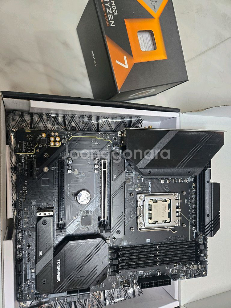 MSI B650 토마호크 와이파이+7800X3D 일괄--1