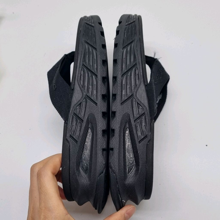 데상트 에너자이트 캄쏭 여성쪼리240 이미지