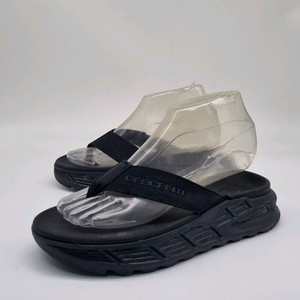 데상트 에너자이트 캄쏭 여성쪼리240 이미지