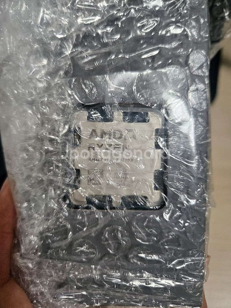 [미개봉 중고] AMD Ryzen7 9700X--1