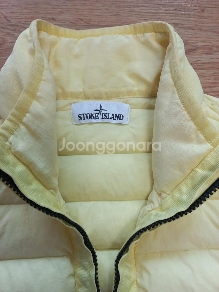스톤아일랜드 쪼끼패딩 큐알정품!남자M사이즈!실착1번!--1