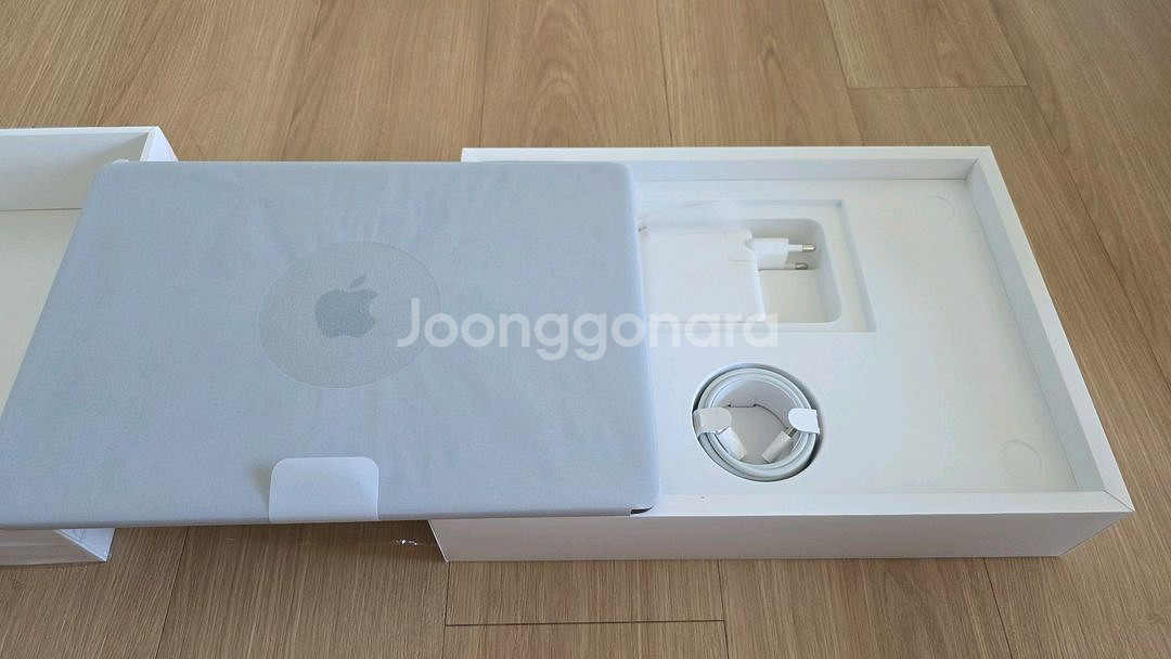 맥북 프로 M2 13인치(24GB, 256GB) 무기스--0
