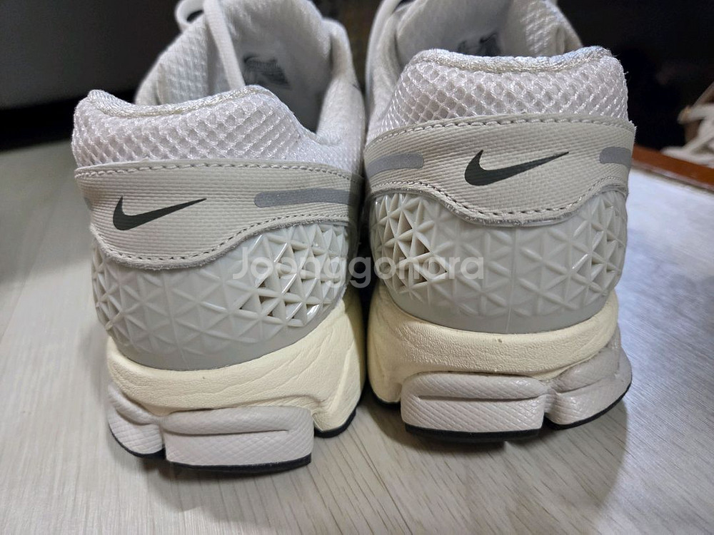 나이키 줌 보메로5 265--1