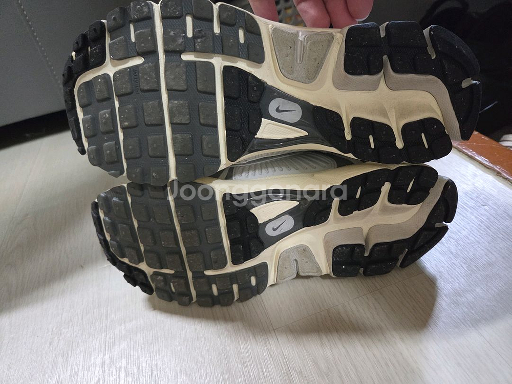 나이키 줌 보메로5 265--4