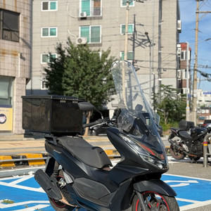 21년식 pcx125 6.4만km 배달셋팅 판매합니다