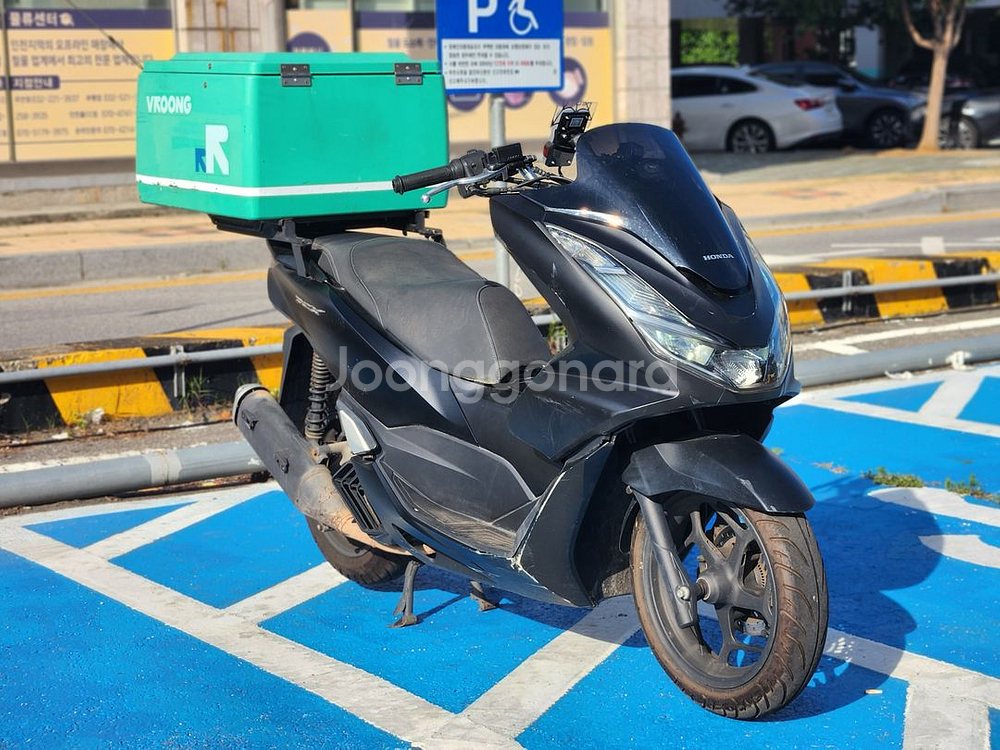 22년식 pcx125 5.9만km 배달셋팅 판매합니다--0