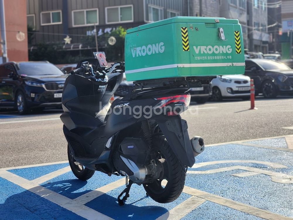 22년식 pcx125 5.9만km 배달셋팅 판매합니다--7