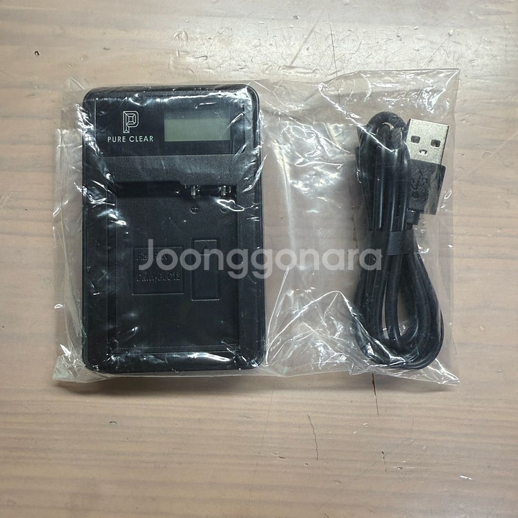 파나소닉 카메라 배터리 충전기--0