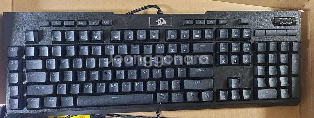 게이밍 키보드 brahma k586rgb 정가16--2