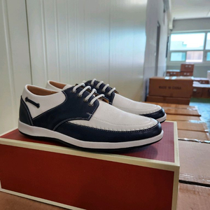 새상품 남성로퍼 15,000원 입니다