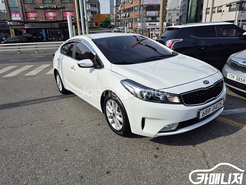 [기아]더뉴 K3 1.6 GDI 트렌디 기본형 (5인승--2