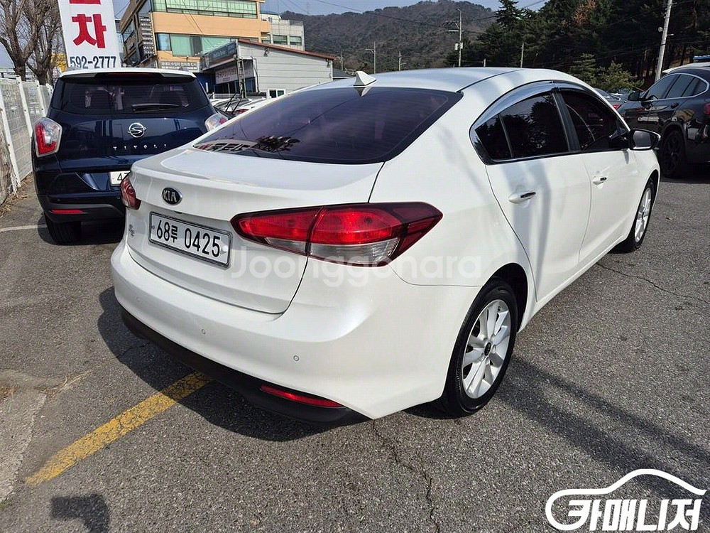 [기아]더뉴 K3 1.6 GDI 트렌디 기본형 (5인승--6