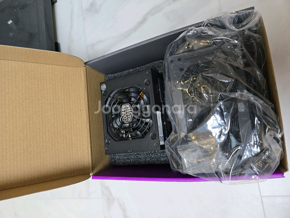 쿨러마스터 v850 sfx 팝니다--1