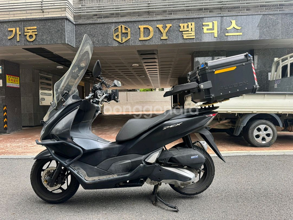 혼다 pcx125 22년형 짧은키로수 abs 팝니다--2