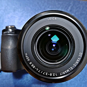 파나소닉루믹스 FZ-50 하이엔드카메라입니다