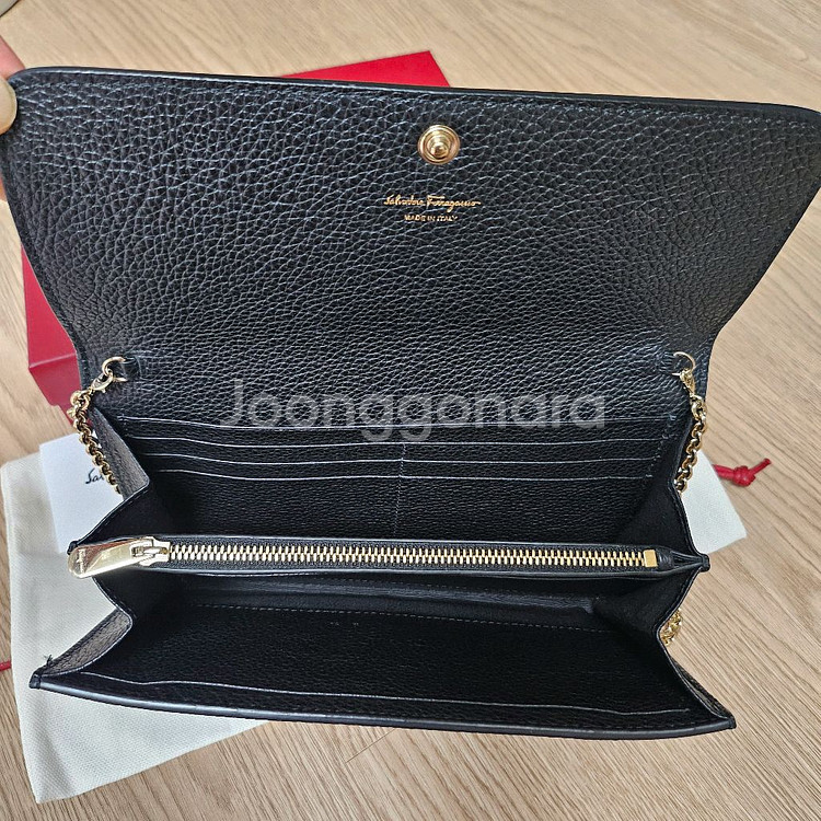 페레가모 간치니 체인 미니백--4