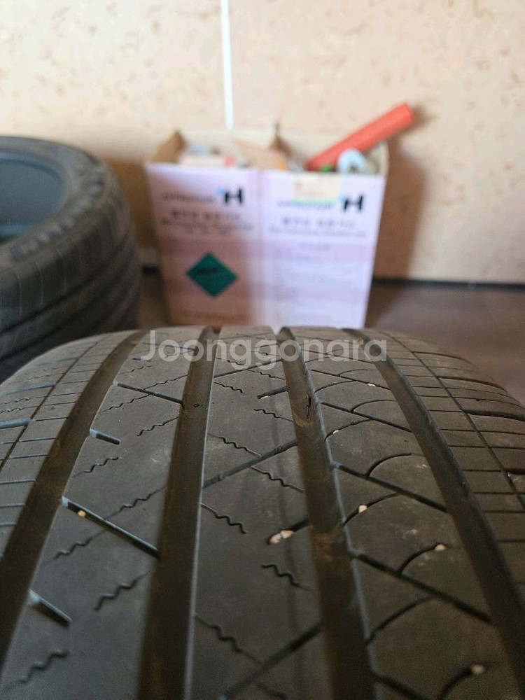 콘티넨탈 255/45R20 타이어 1개--3