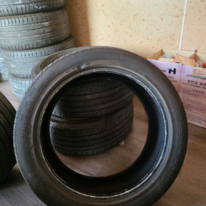 콘티넨탈 255/45R20 타이어 1개