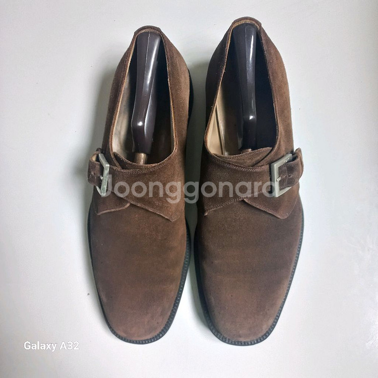 페라가모스웨이드 9.5 280--0