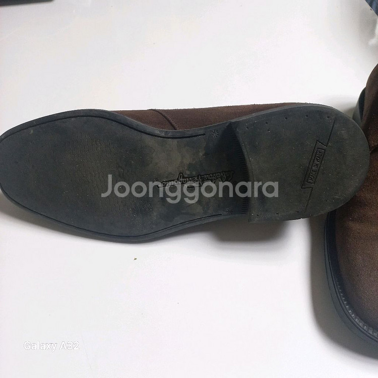 페라가모스웨이드 9.5 280--4