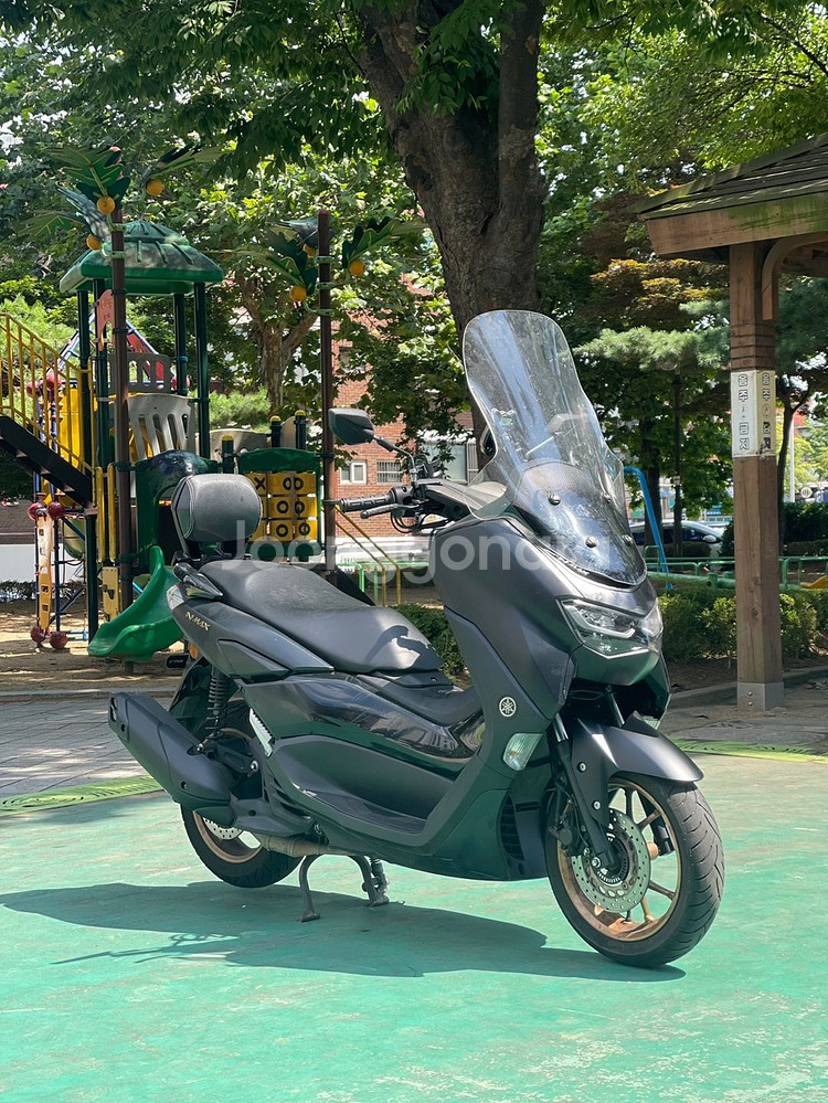 nmax125 22년식 1.7만Km 마실용 싸게팝니다--0