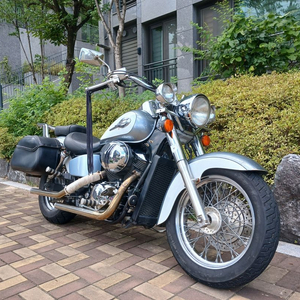 쉐도우750 팝니다.
