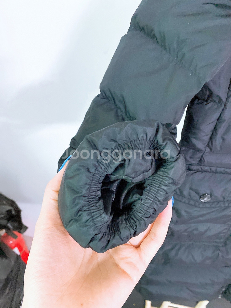 (여성95)헤지스거위털너구리털블랙후드하프패딩--3