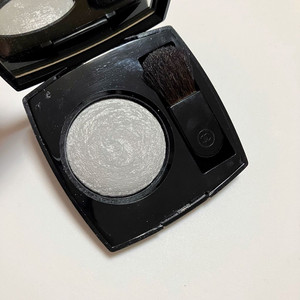 샤넬 하이라이터 블러셔 22 PLATINE