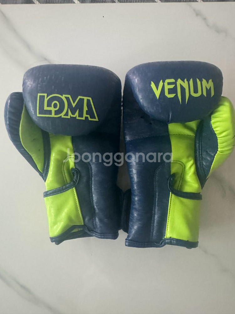 Venum LOMA 복싱 글러브 12oz--0