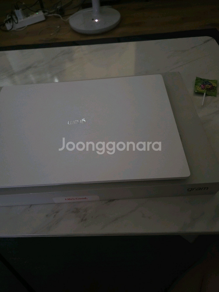 LG 그램프로2025 16인치 화이트 팝니다--1