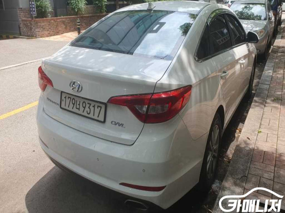 [현대]LF 쏘나타 2.0 스타일 기본형 (5인승) #--1