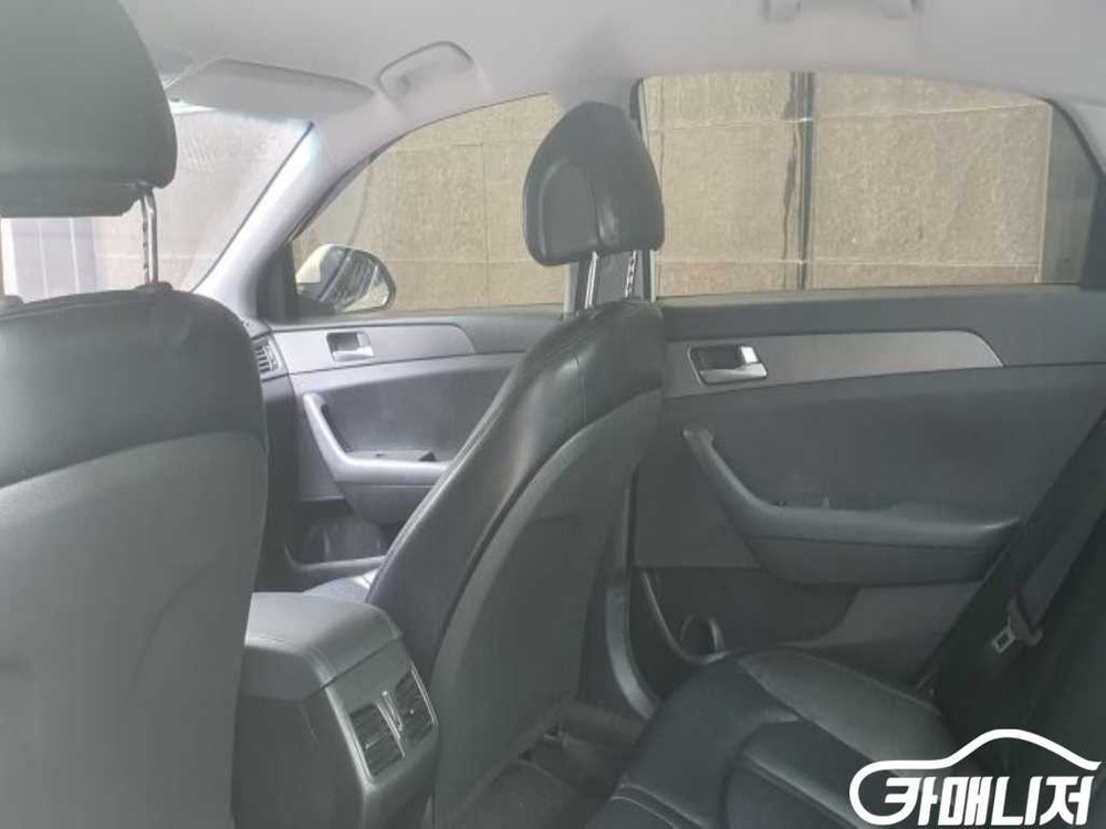 [현대]LF 쏘나타 2.0 스타일 기본형 (5인승) #--6