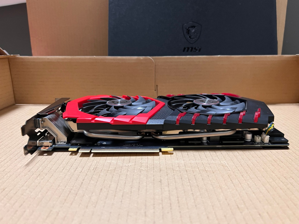 Geforce GTX 1070 그래픽카드 이미지