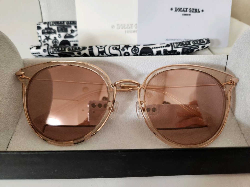 안나수이 돌리걸 선글라스--1