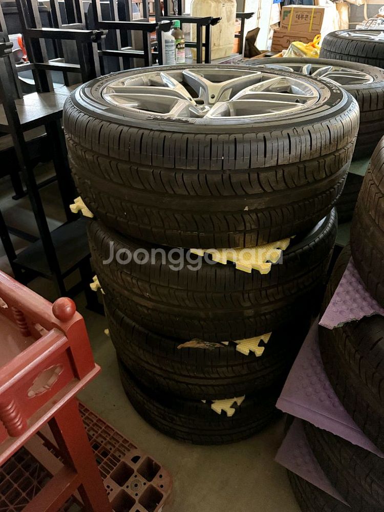 지바겐 25년 G63 순정 휠+타이어/500km 미만--4