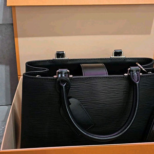 루이비통 에삐 클레버 PM사이즈 판매