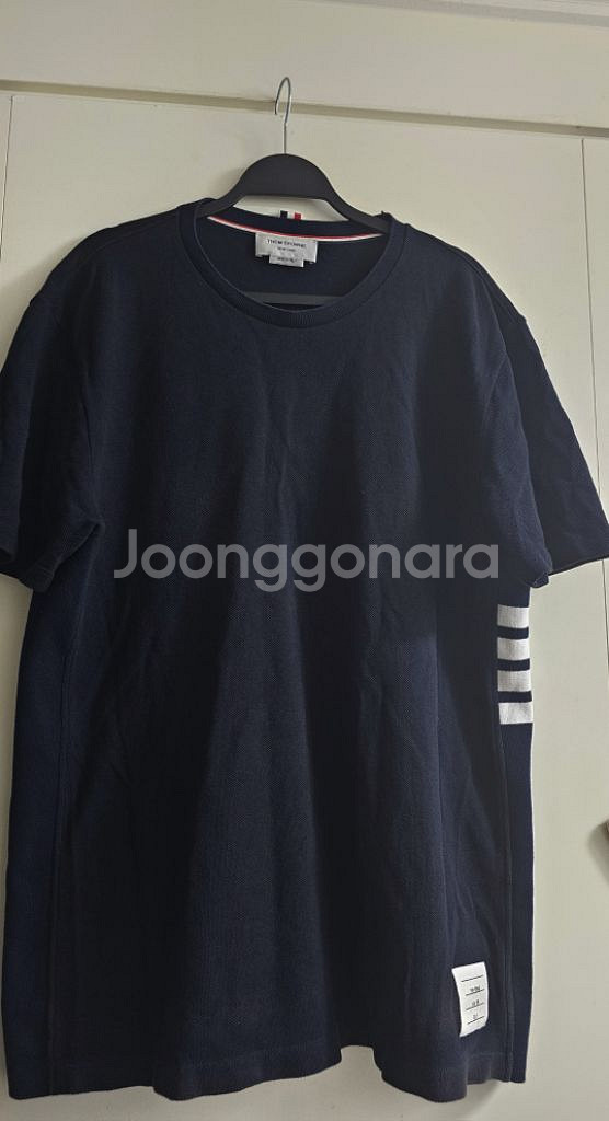 톰브라운 피케 반팔 네이비 5사이즈 팝니다--0