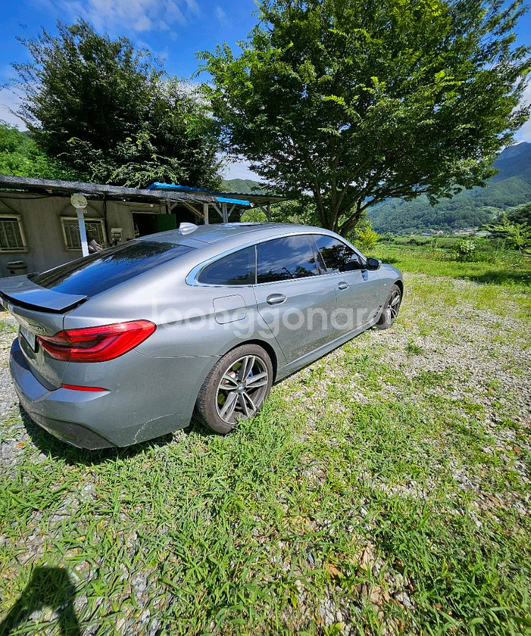 BMW 6GT--3