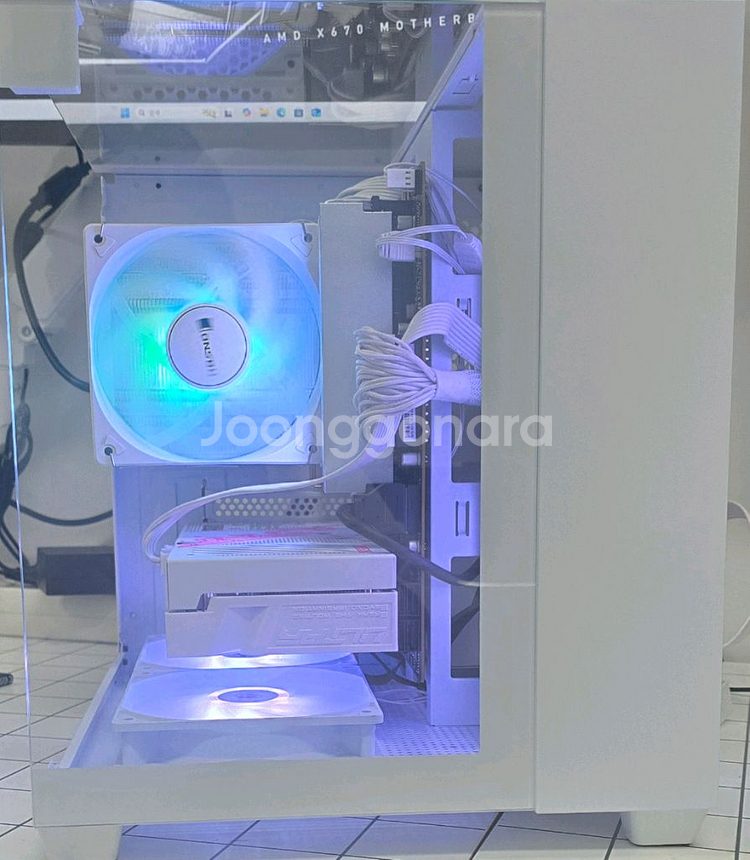 7500f, 4060 올화이트 큐브형 어항pc 팝니다--2