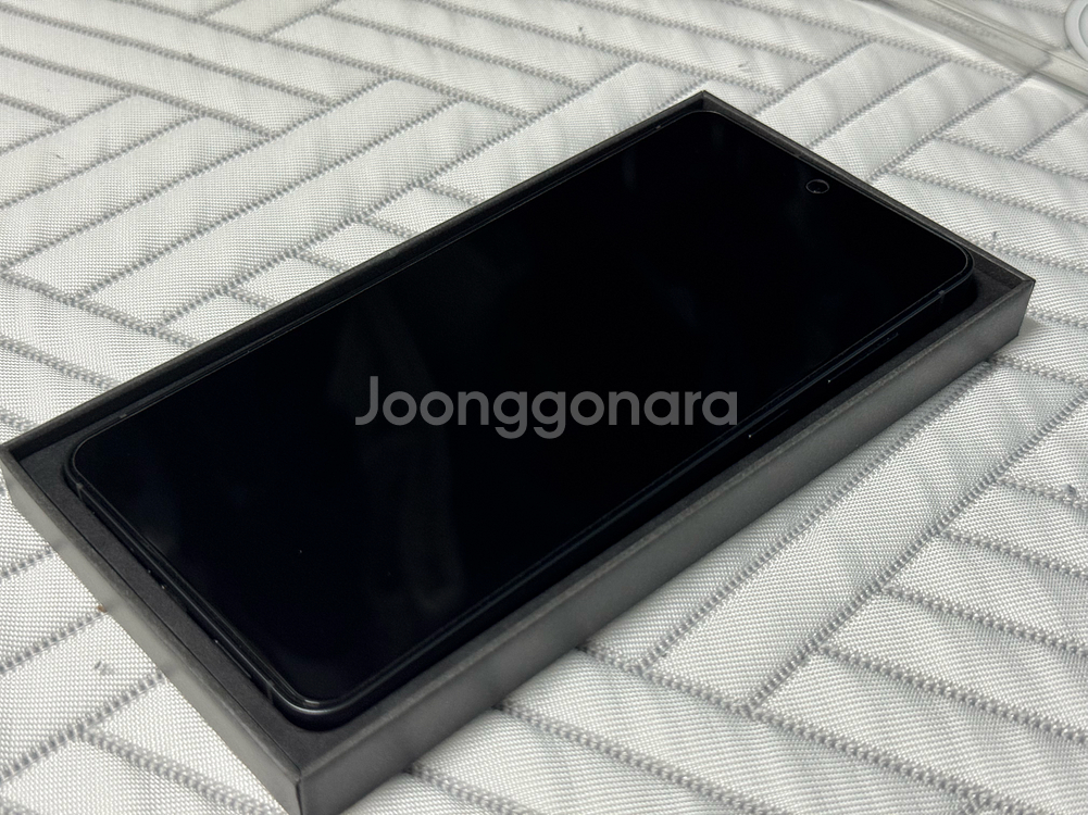갤럭시s25 엣지 256g (6일사용)--2