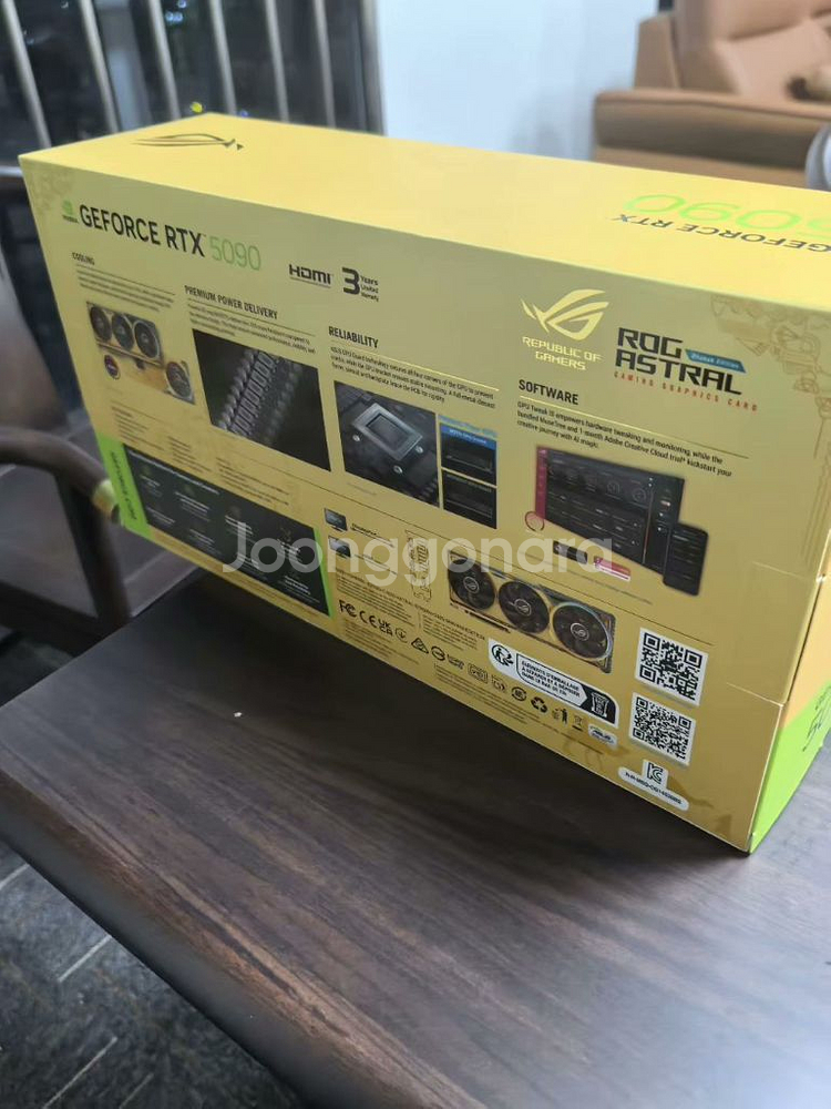 ROG 아스트랄 RTX 5090 골드 에디션 32GB--1