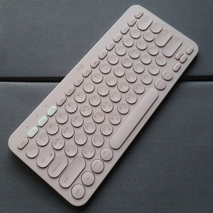 로지텍 K380 블루투스 키보드 팝니다.