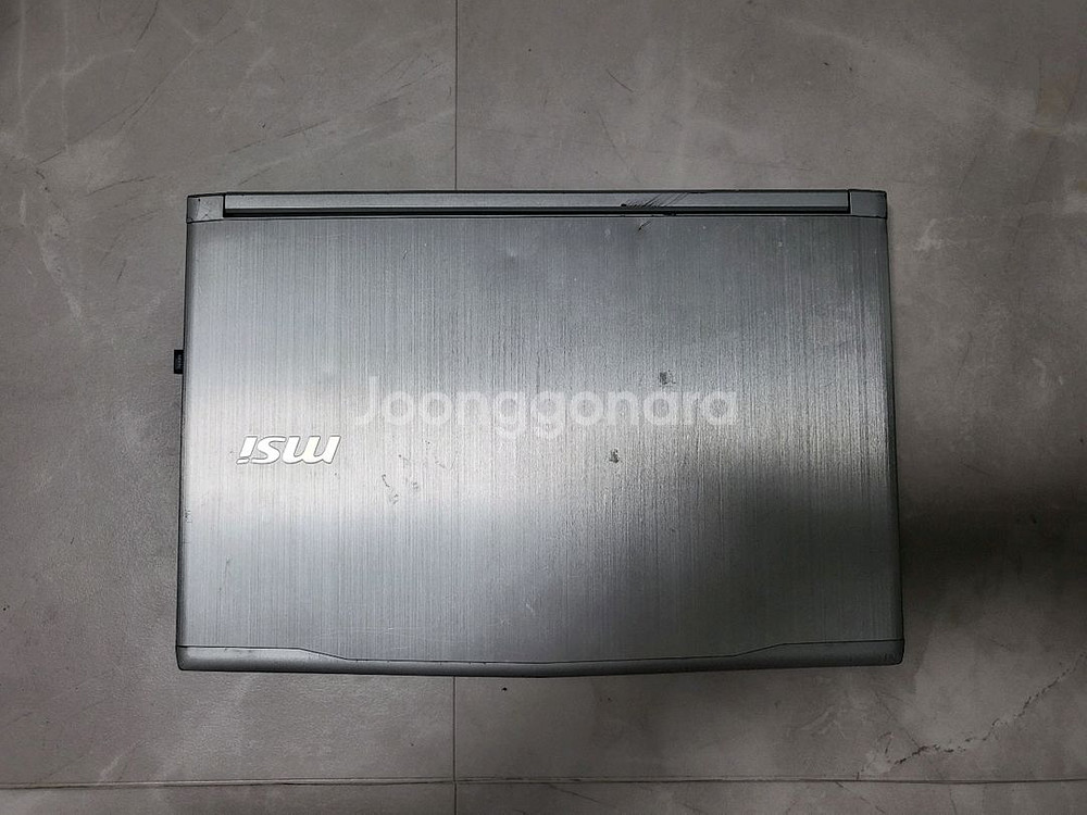 대형17.3/i7 7700HQ/램16/SSD256/1테--4