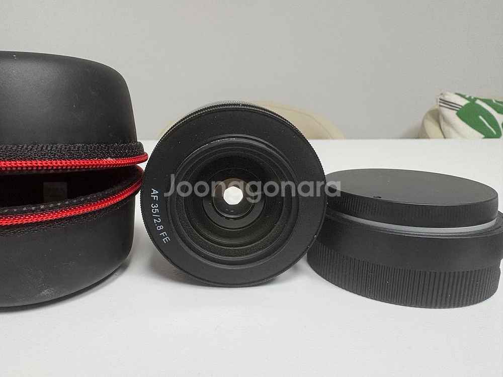 삼양 소니마운트 35미리 f2.8 펜케잌 렌즈 팝니다--1