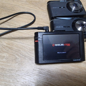 아이나비 V700 블랙박스 전방 본체
